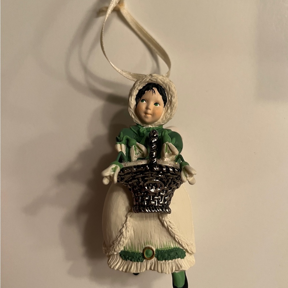 Snowdrop Angel Hallmark Keepsake ornaent